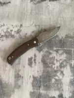 623